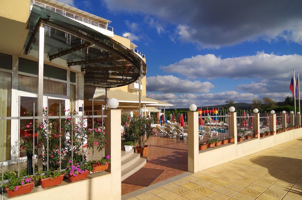 Hotel Plamena Palace Primorsko Eksteriør billede