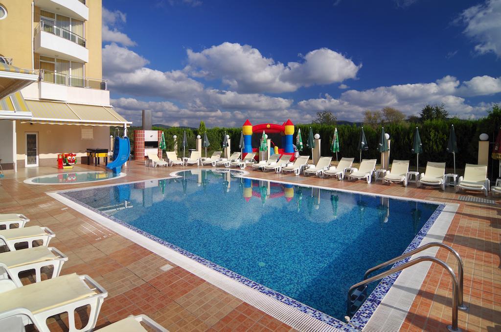 Hotel Plamena Palace Primorsko Eksteriør billede